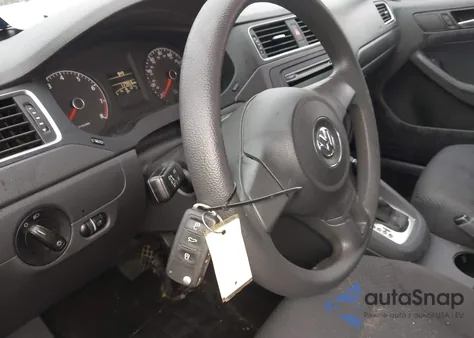 2014 Volkswagen Jetta 2.0L S from USA, damaged, VIN 3VW2K7AJ7EM435702